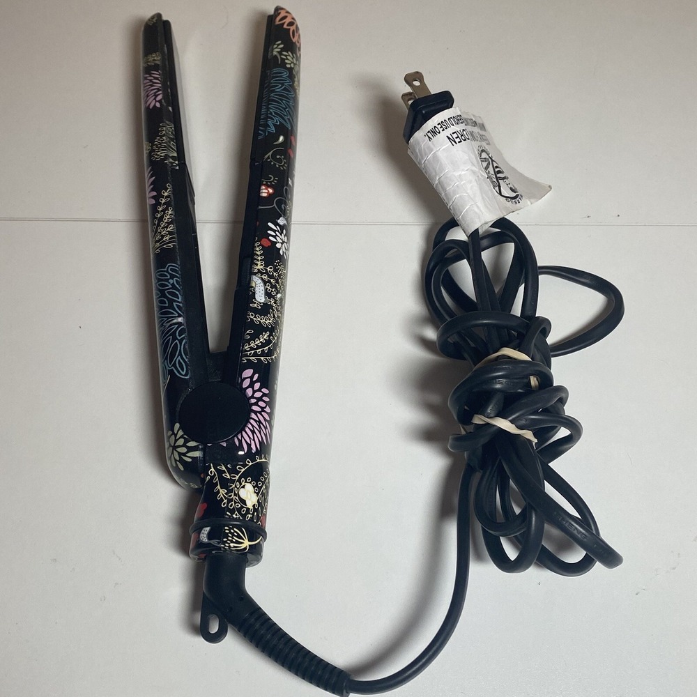 TCT Elite Flat Iron Titanium Ceramic Flatiron Hair Styler HST061CF Paisley Print